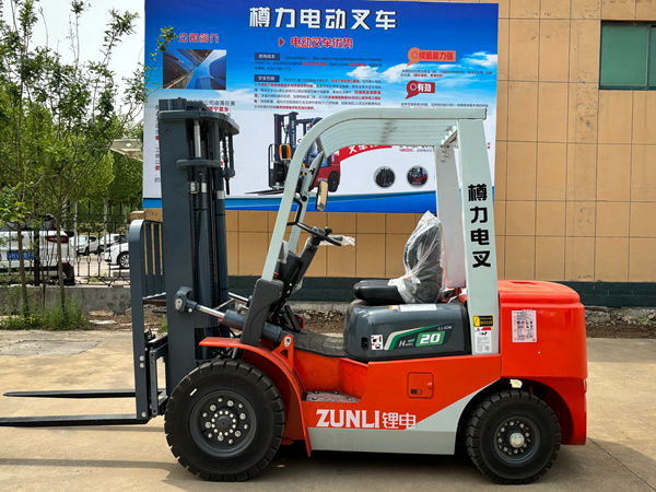 電動(dòng)搬運(yùn)叉車
